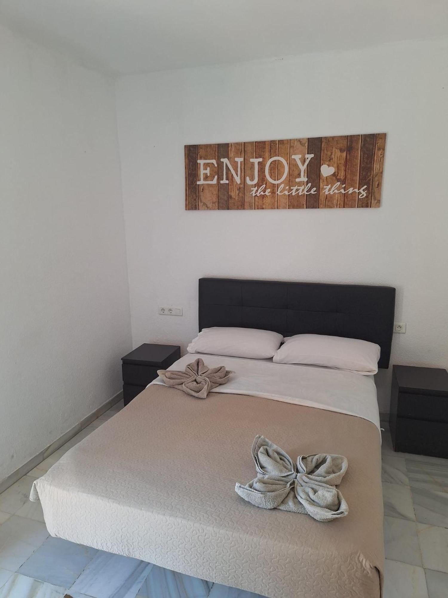 Apartamentos Centro Picasso Malaga Ngoại thất bức ảnh